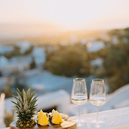 Noir Cave Villa With Private Jacuzzi And Sunset Terrace Πύργος Εξωτερικό φωτογραφία
