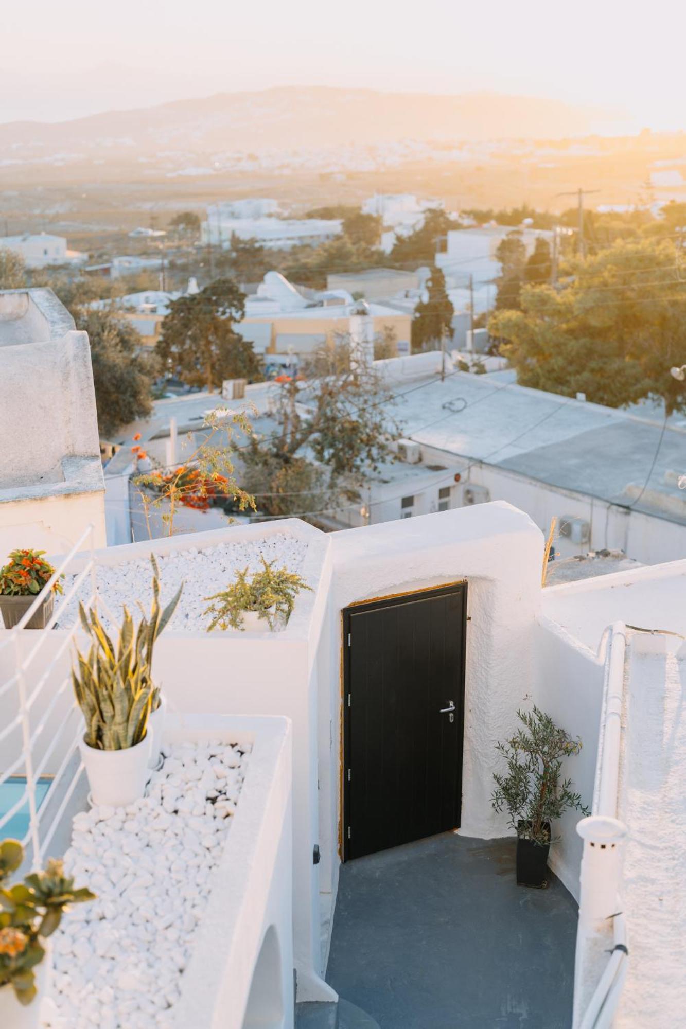 Noir Cave Villa With Private Jacuzzi And Sunset Terrace Πύργος Εξωτερικό φωτογραφία